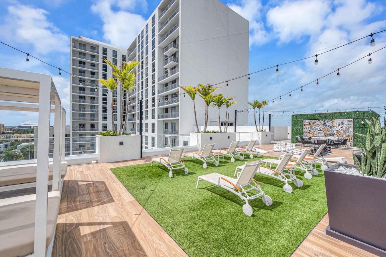 Amazing 2 Bd Downtown Mins From Brickell With Free Parking Appartamento *