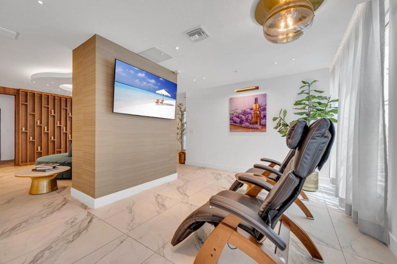 Amazing 2 Bd Downtown Mins From Brickell With Free Parking Appartamento *