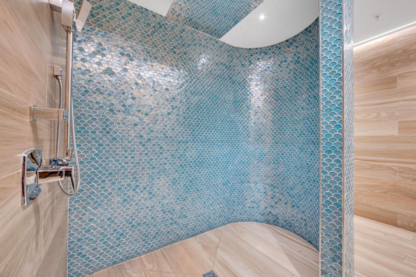 Amazing 2 Bd Downtown Mins From Brickell With Free Parking Appartamento *